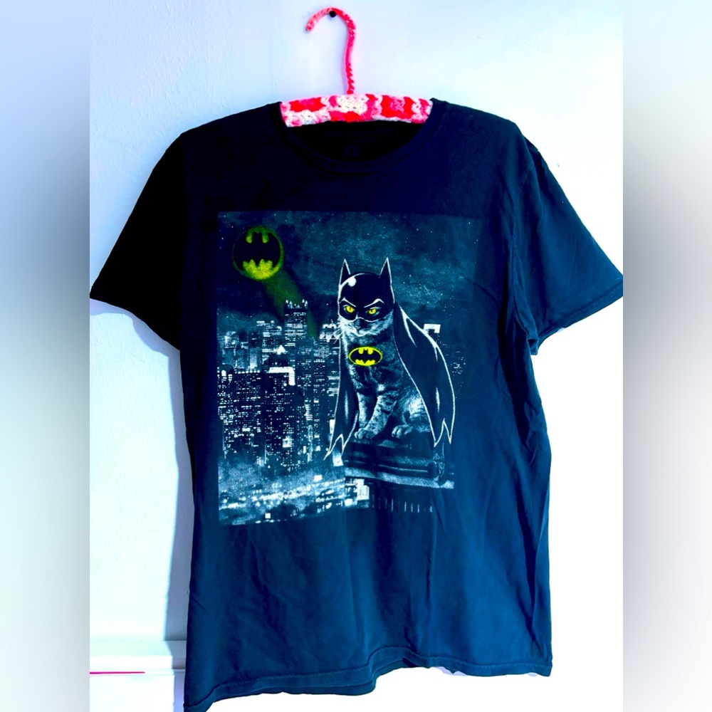 ✨ BATMAN CAT TEE BATCAT LOL CAT TEE KITTY TEE LADIES MEDIUM ✨